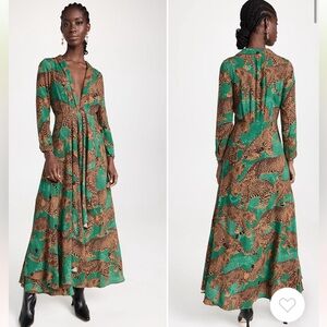 NWOT Farm Rio Artsy Leopards Green Long Sleeved V-Neck Dress